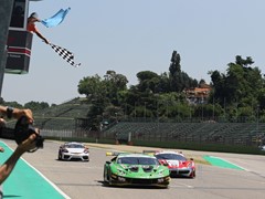 Postiglione and Mul strike late to claim victory in Italian GT Sprint